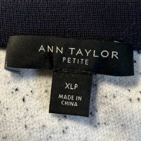 Ann Taylor Cardigan Sz XL Very Dark Navy Open Front Pockets Career Casual - Picture 7 of 8